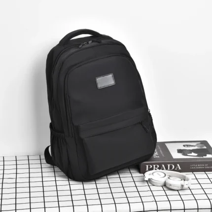 Simple Solid Color Unisex Casual Large Capacity Backpack